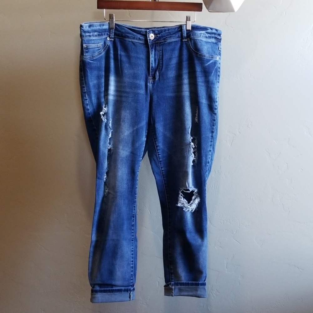 Dark distressed jean